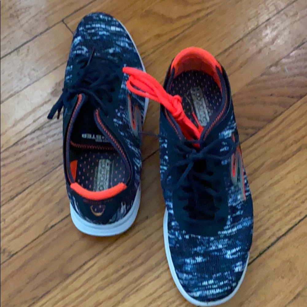 Women’s sneakers
